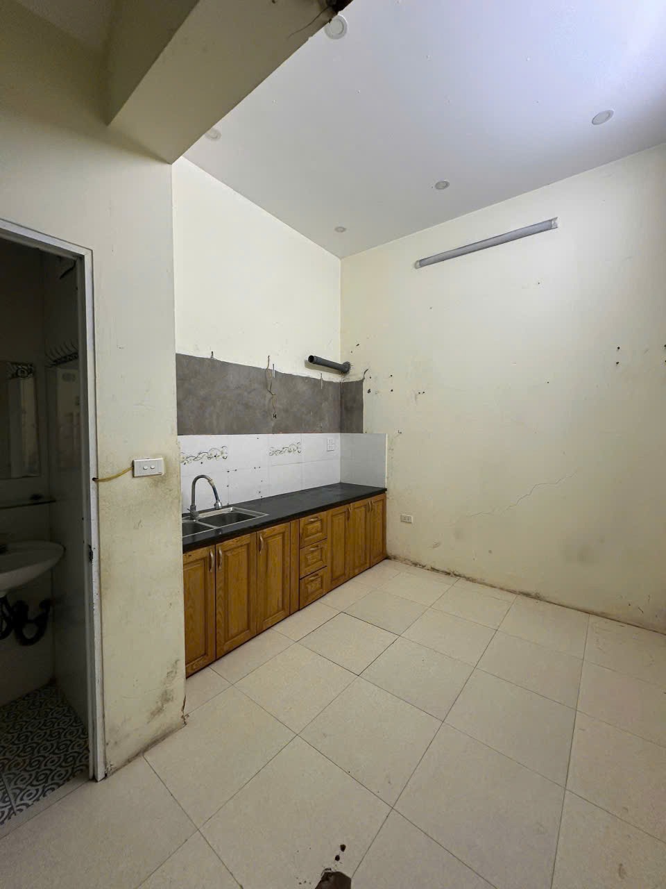 Bán nhà riêng 30m2 Yên Sở, Hoàng Mai, Hà Nội - 5.7 tỷ - Vị trí đẹp, tiềm năng lớn
