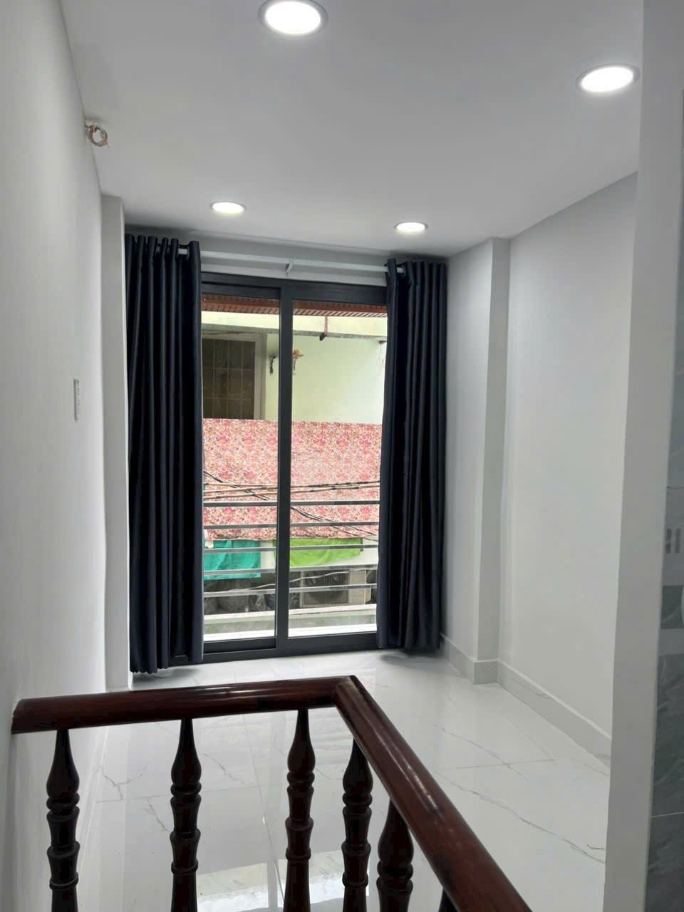 Nhà Nở Hậu 3 Tầng Quận 3 - 8.5m² - Giá 1.98 Tỷ (TL)