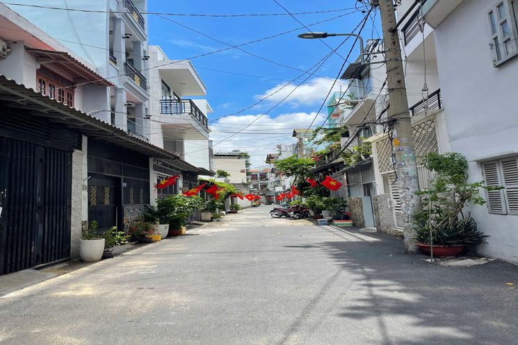 Nhà Hẻm Ô Tô Ngay Chợ Phạm Văn Bạch