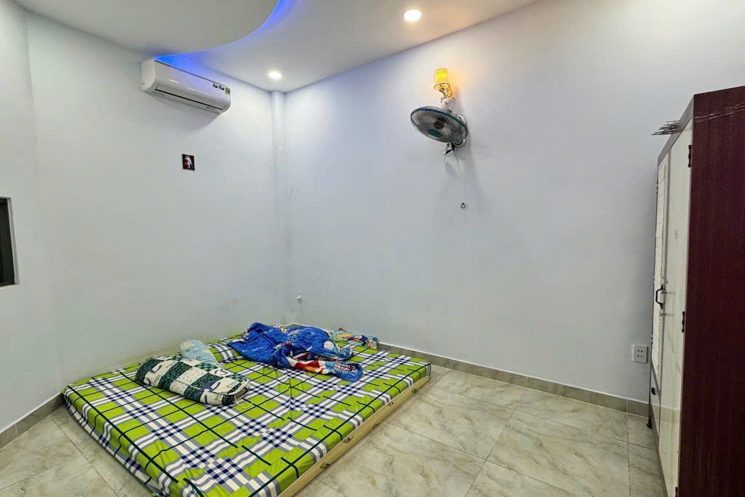 Nhà Hẻm Ô Tô Ngay Chợ Phạm Văn Bạch