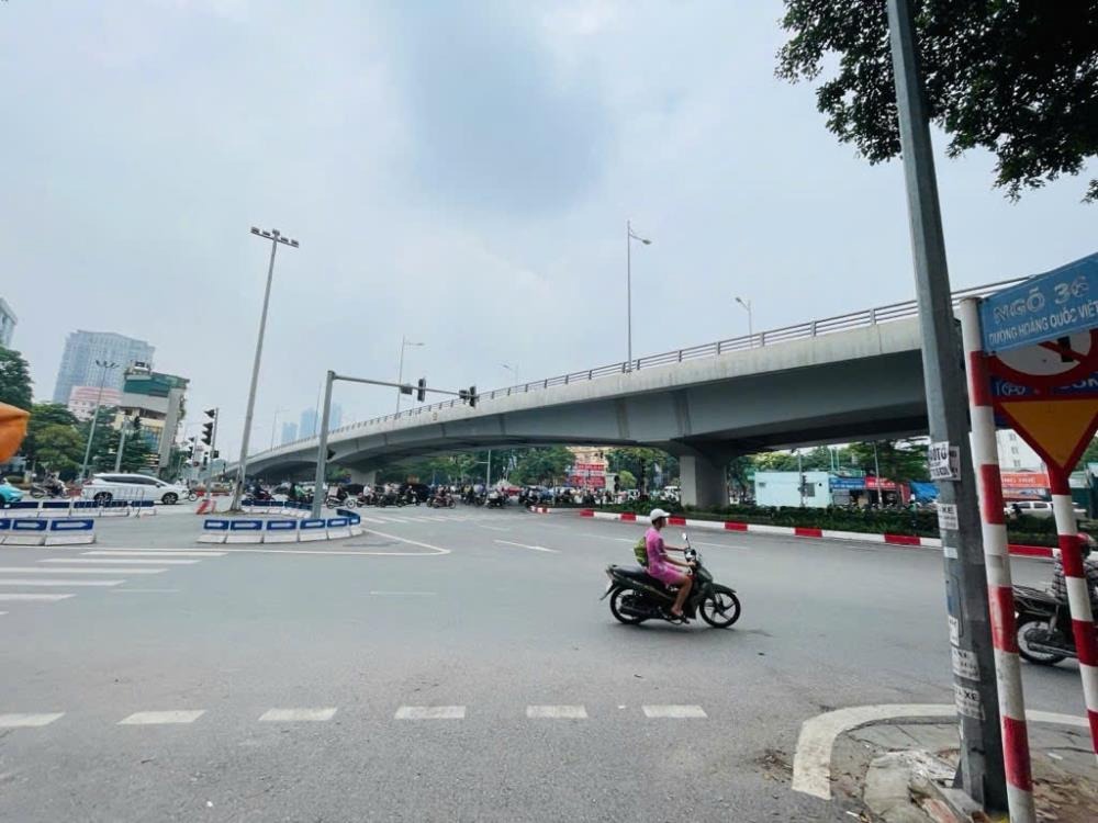 Bán nhà Hồ Tùng Mậu 2 mặt tiền, Ô tô 7 chỗ, Kinh doanh - Vị trí Vàng!