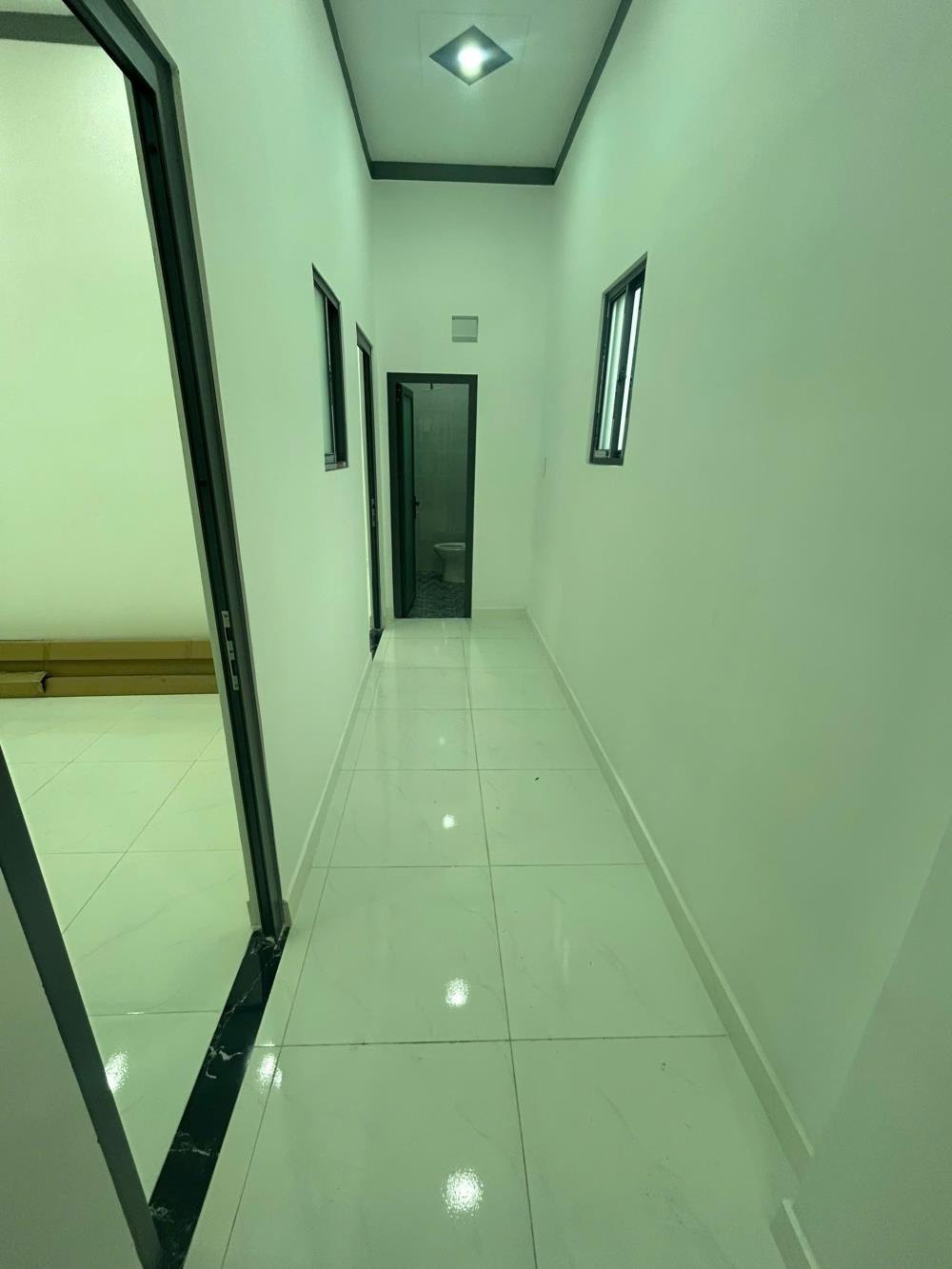 Nhà Chính Chủ Hóc Môn Sổ Hồng Riêng Giá 949 Triệu - Vị Trí Đắc Địa