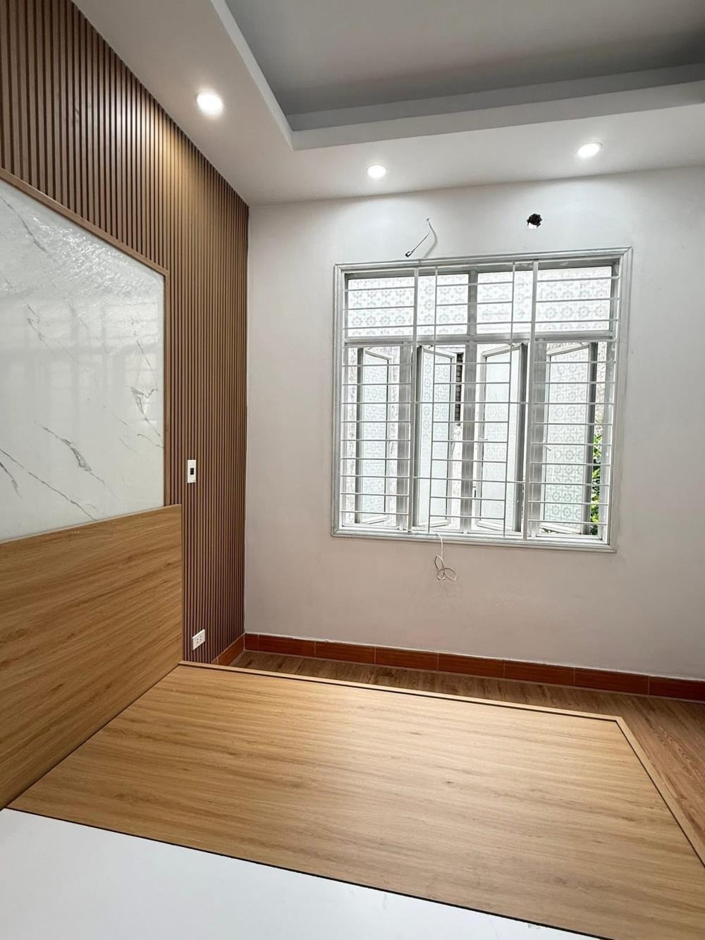 Nhà Đẹp Hồ Tây 35m2, 4 Tầng, Giá 7.96 Tỷ - Vị Trí Vàng