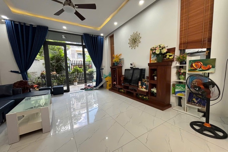 13,3 TỶ – BIỆT THỰ 3 TẦNG VEN SÔNG HÒA XUÂN – KIẾN TRÚC HIỆN ĐẠI, VỊ TRÍ ĐẮC ĐỊA TRÊN ĐƯỜNG TRẦN