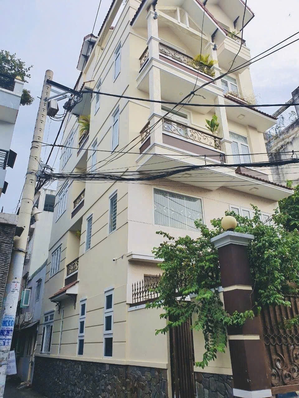 Bán Biệt Thự Góc 2 Mặt Tiền Hoàng Hoa Thám, Phú Nhuận - 18 Tỷ (6.5x13.5m)