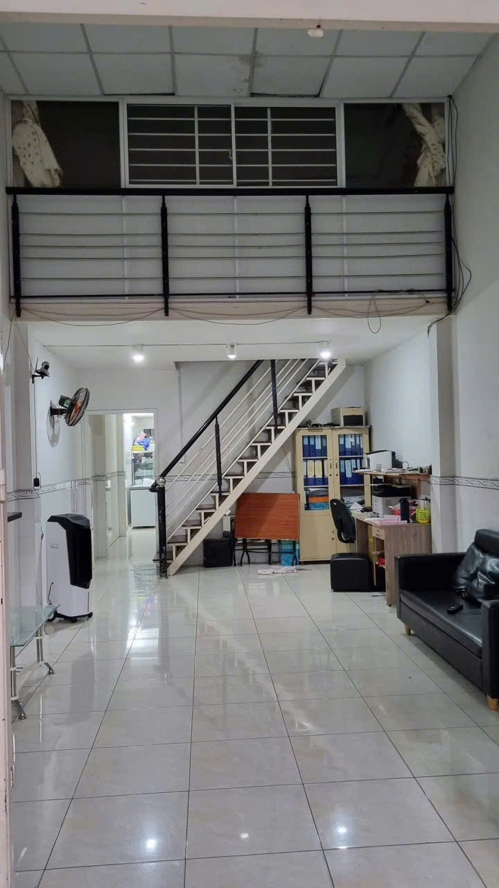 Nhà Nguyễn Sơn - 84m2 - 4PN - 7.95 Tỷ TL - Cơ Hội Vàng Đầu Tư