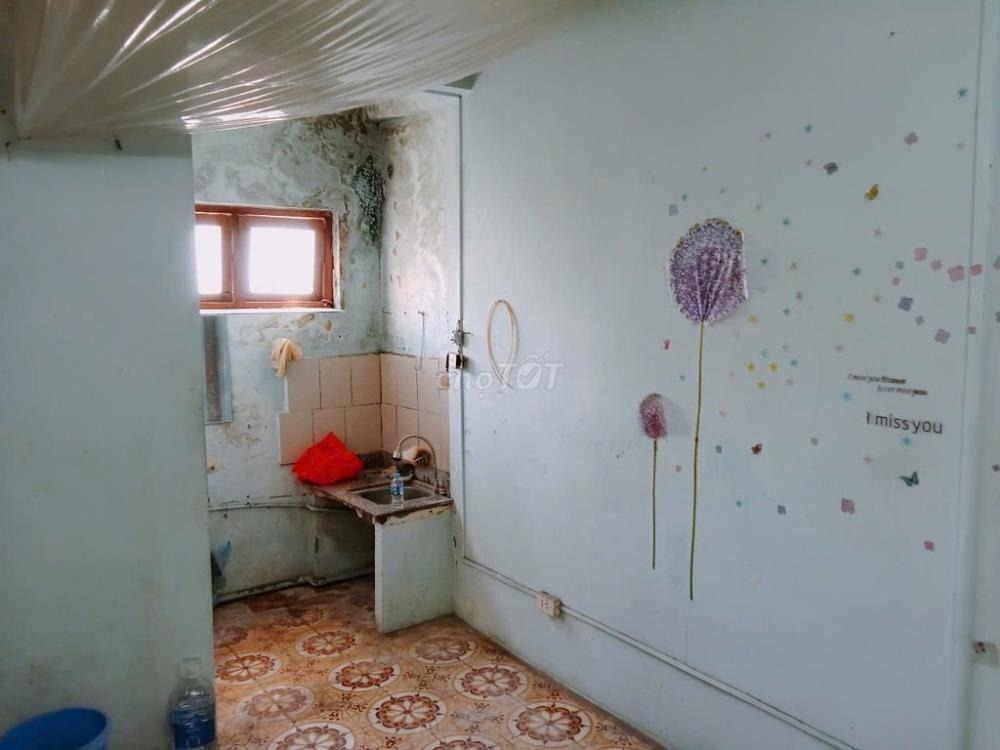 Cho Thuê Căn Hộ Chung Cư 51 Huỳnh Thúc Kháng, Đống Đa - Giá 4 Triệu/Tháng
