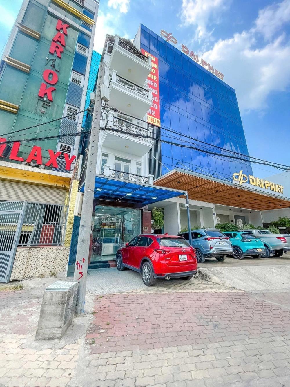 Bán nhà mặt tiền Hà Huy Giáp, Quận 12 - 5 Tầng, Kinh Doanh Đỉnh Cao