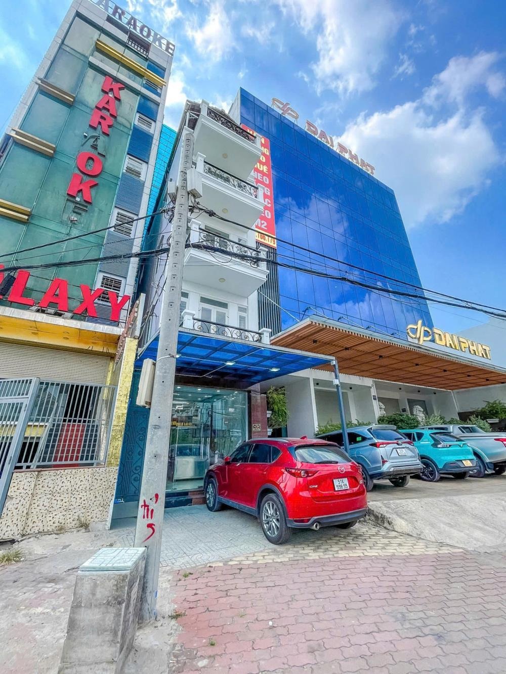 Bán nhà mặt tiền Hà Huy Giáp, Quận 12 - 5 Tầng, Kinh Doanh Đỉnh Cao