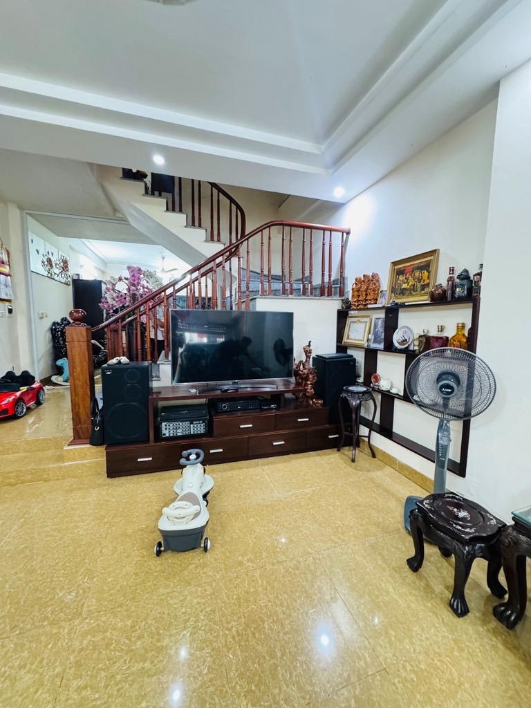 Liền Kề Văn Phú Ô Tô Tránh - 90m2, 5 Tầng, Giá Hơn 21 Tỷ