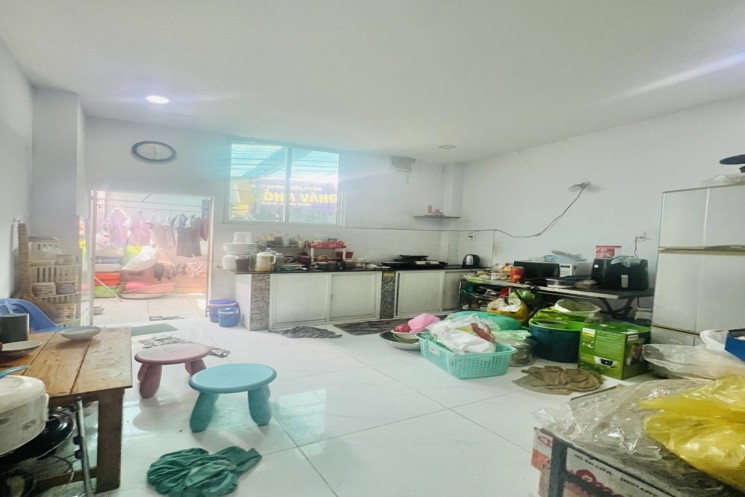 Bán nhà Đường Nguyễn Háo Vĩnh - Hẻm xe hơi - DT 106m2 (4 x 26.5)m - 3 Tầng