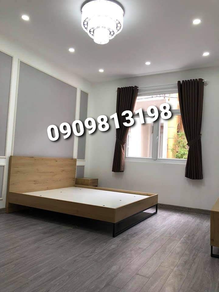 Bán Nhanh Nhà Phố Quận 1 - 5 Tầng, SHR, 7PN - Giá 17.9 Tỷ