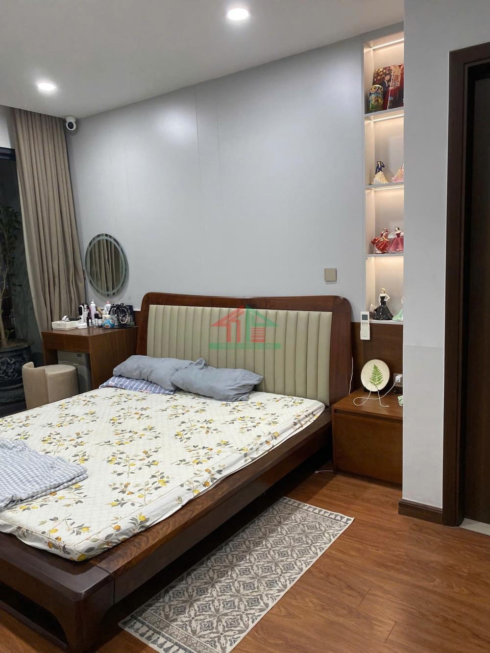 Bán căn hộ Ngoại Giao Đoàn N03T3 Bắc Từ Liêm - 3PN, Giá 13.2 tỷ, Ô Tô