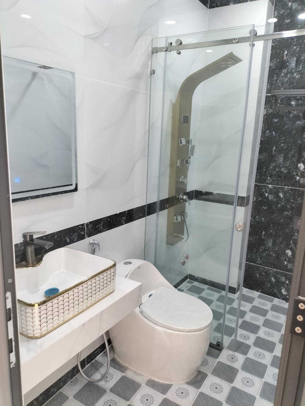 Bán Nhà Riêng Hiện Đại, Full Nội Thất, Bình Tân - 11.3 Tỷ