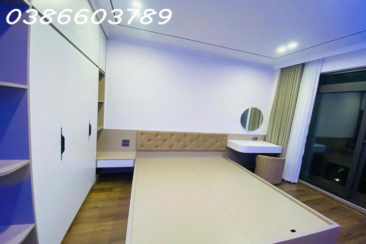40m² – Ngọc Thụy – 6 Tầng Thang Máy – Full Nội Thất – 2 Thoáng – Ô Tô Đỗ Cổng – Giá 9.8 Tỷ