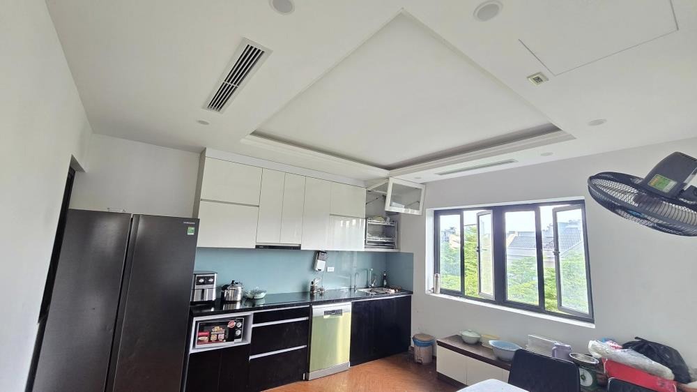 Bán nhà lô góc Kiến Hưng Hà Đông 130m2 - 5 tầng, 2 mặt tiền, 3 vỉa hè - Giá 32 tỷ (TL)