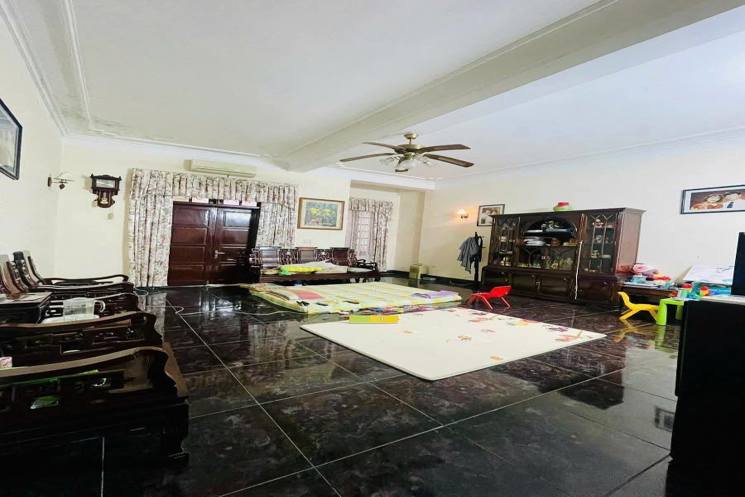 Đầu tư! Phân lô Phạm Tuấn Tài, vỉa hè ô tô tránh, ngõ thông tứ tung, mặt tiền khủng 6m, kd đỉnh