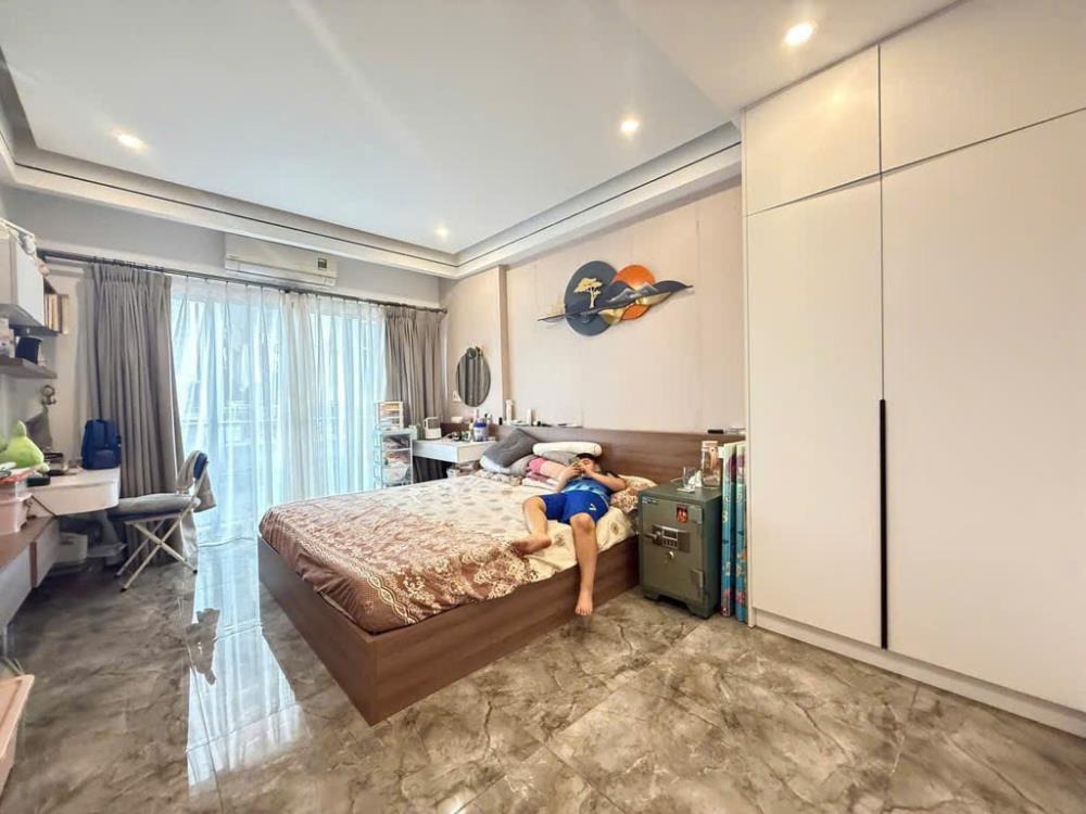 Bán nhà Hoàng Mai - Dân Đầu Tư - Lợi Nhuận Cao 35tr/tháng - Full Nội Thất