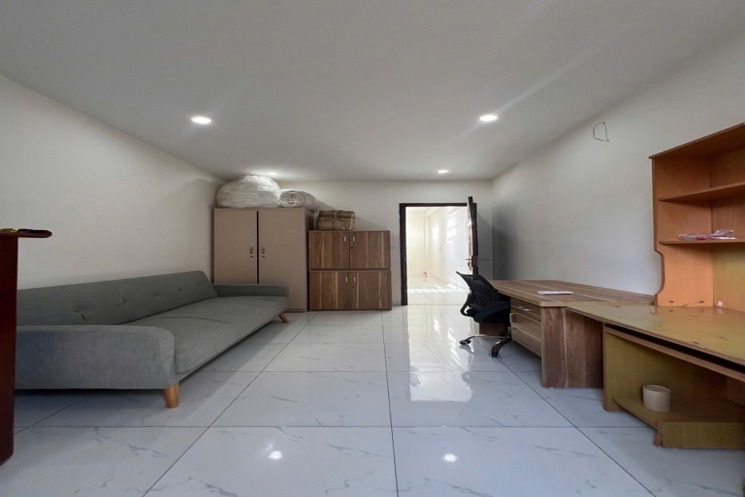 Bán nhà Phú Đô 33m², 5 tầng, gần ô tô, hơn 6 tỷ tí