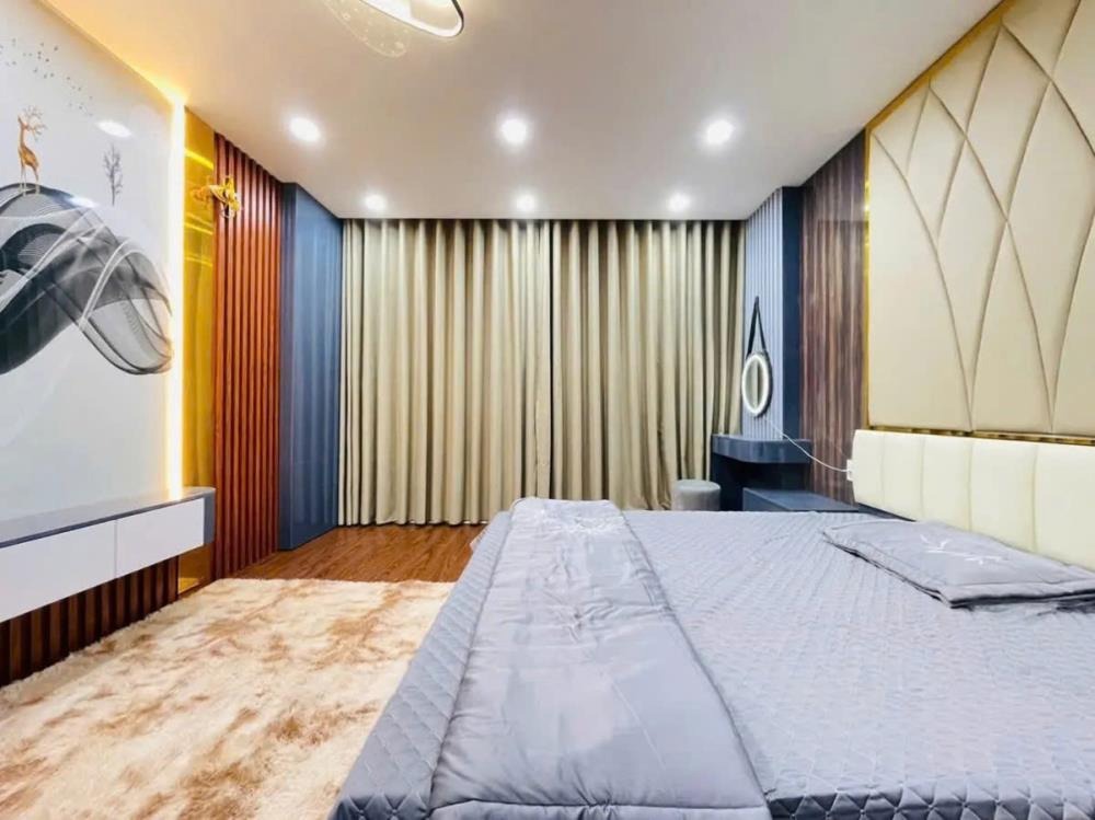 Bán nhà phố Thể Giao, Hai Bà Trưng - 42m2, 6 tầng, thang máy, full nội thất - Giá 17 tỷ
