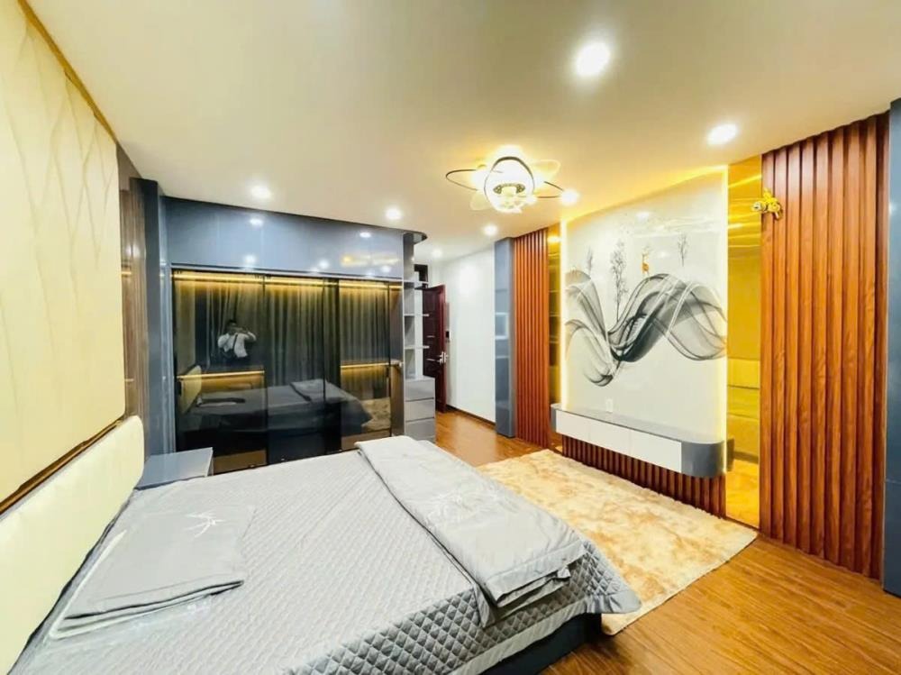Bán nhà phố Thể Giao, Hai Bà Trưng - 42m2, 6 tầng, thang máy, full nội thất - Giá 17 tỷ