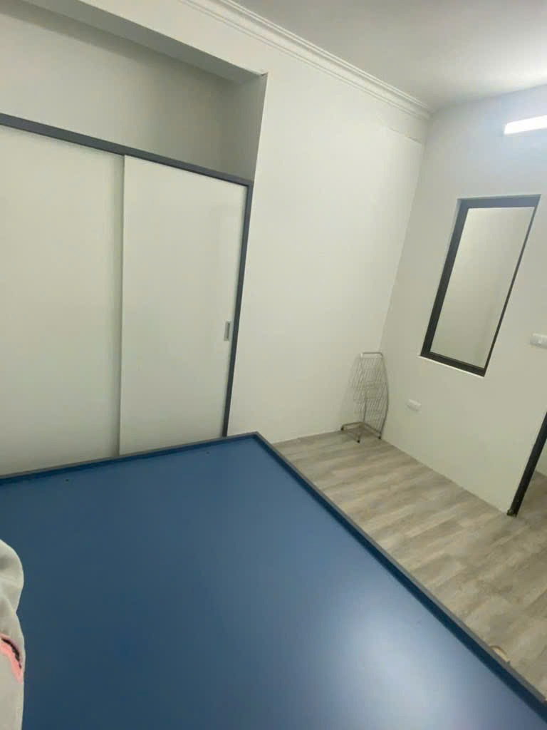 Bán Gấp Nhà Đất Trung Tâm Cầu Giấy - 93.6m² - Giá 17.7 Tỷ