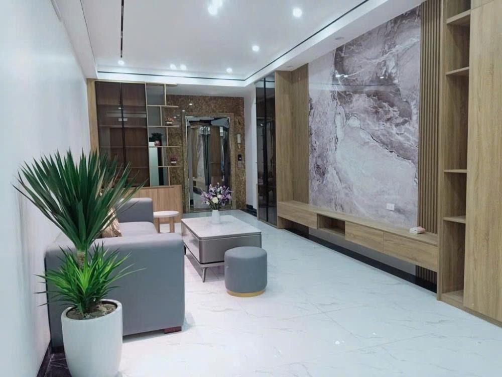 Nhà Phân Lô Cầu Giấy - 6 Tầng, Có Gara, Thang Máy - Giá Tốt
