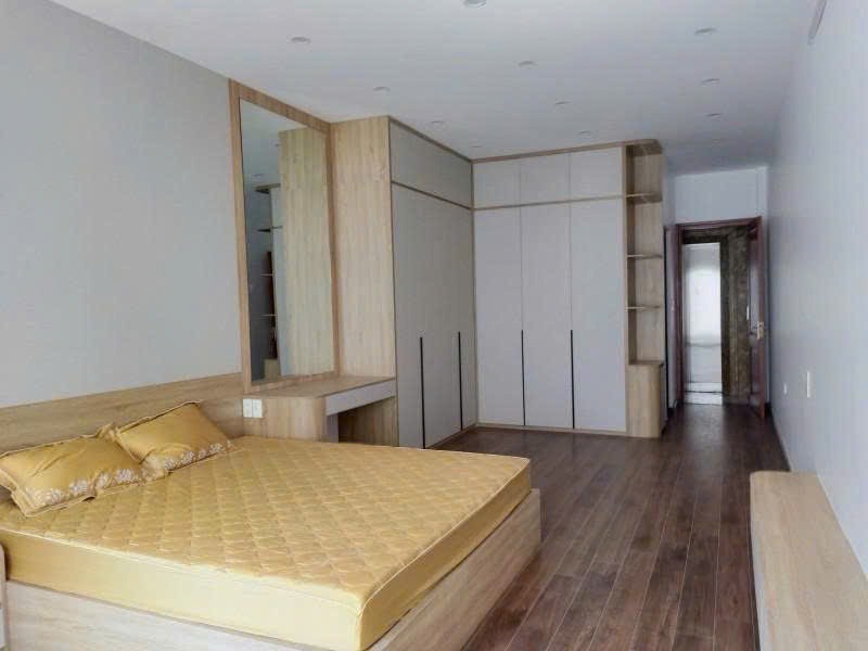 Nhà Phân Lô Cầu Giấy - 6 Tầng, Có Gara, Thang Máy - Giá Tốt