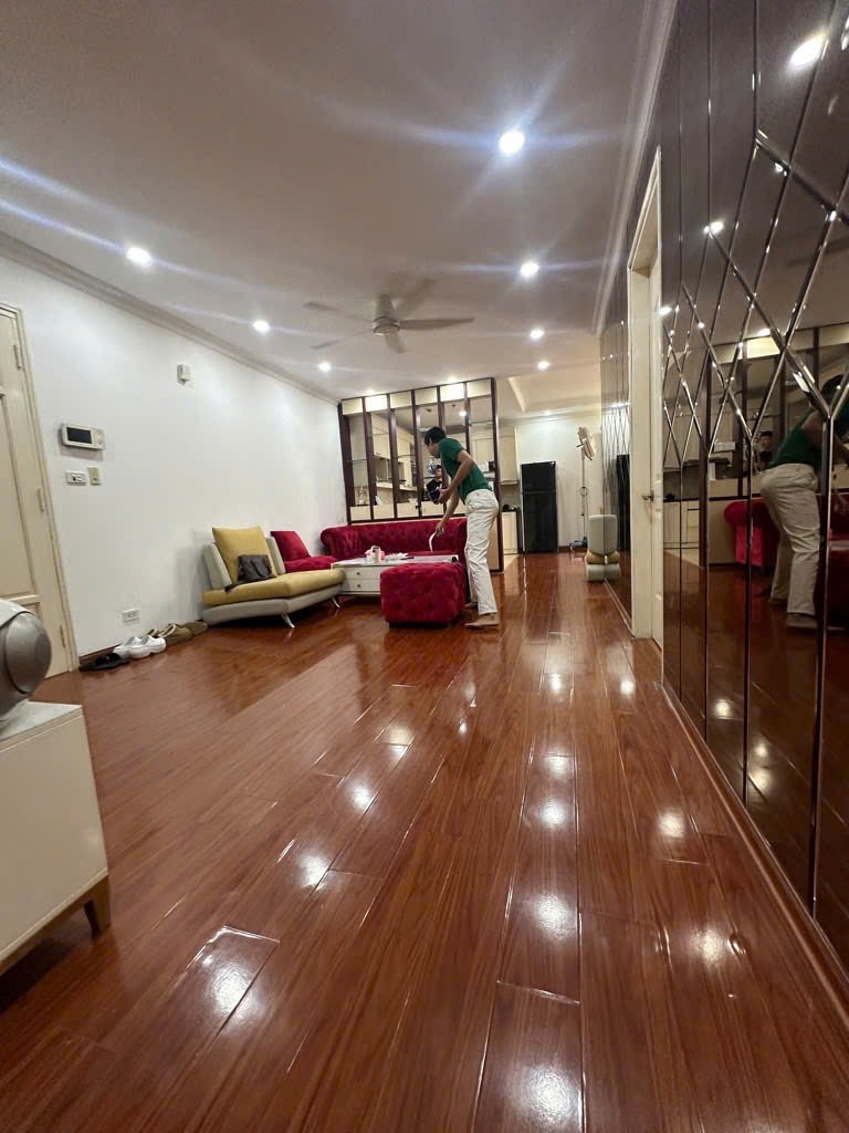 Bán chung cư Khuat Duy Tien - View thoáng - 7.6 tỷ (TL)