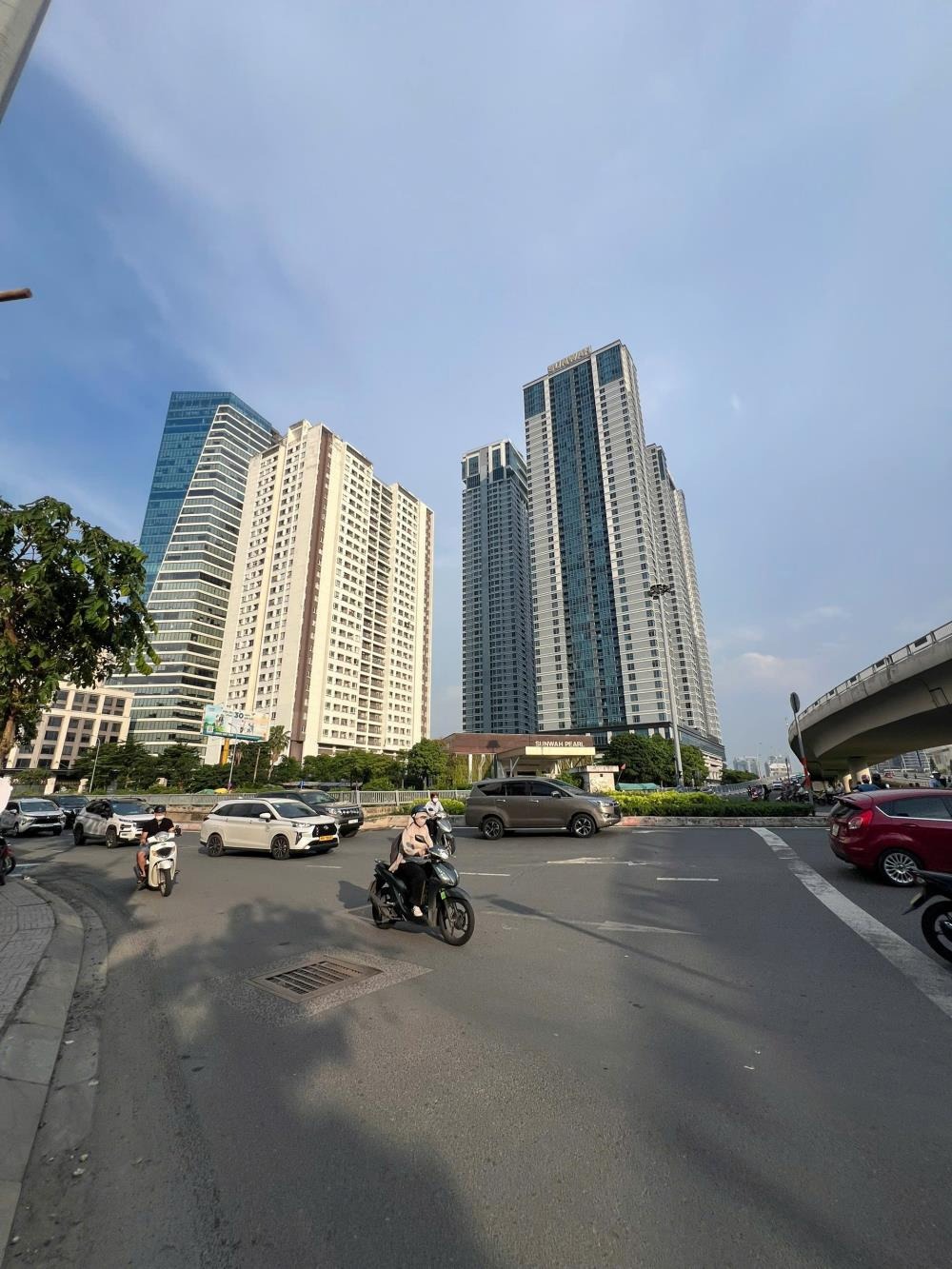 Bán nhà mặt tiền Nguyễn Hữu Cảnh, Quận Bình Thạnh | 4x12m, 7 tầng, giá 17.5 tỷ