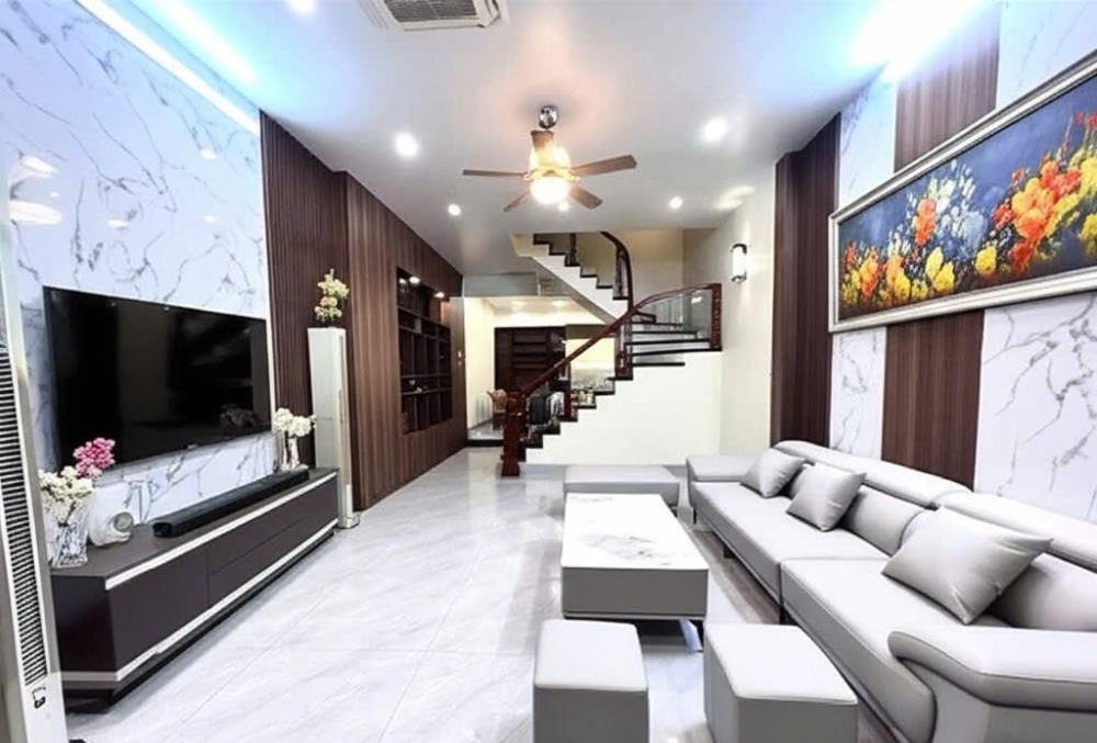 Nhà Đẹp 66m2 Nguyễn Khánh Toàn - Cầu Giấy - Giá Chỉ 12.9 Tỷ