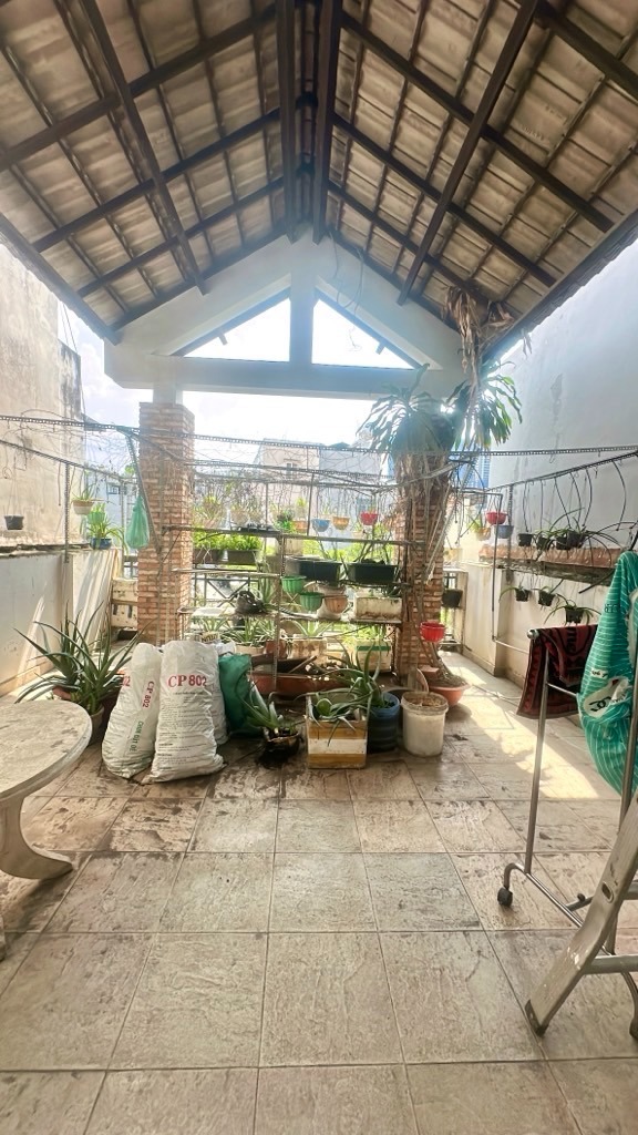 Bán Nhà Phố 90m2, 4PN, 12 Tỷ - Mặt Đường Cao Thị Chính, Quận 7