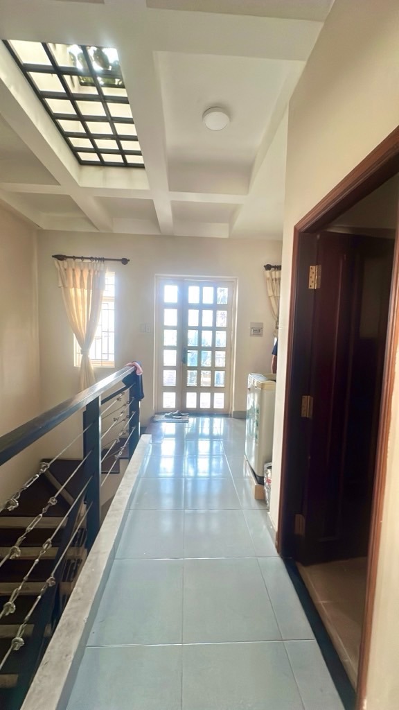 Bán Nhà Phố 90m2, 4PN, 12 Tỷ - Mặt Đường Cao Thị Chính, Quận 7