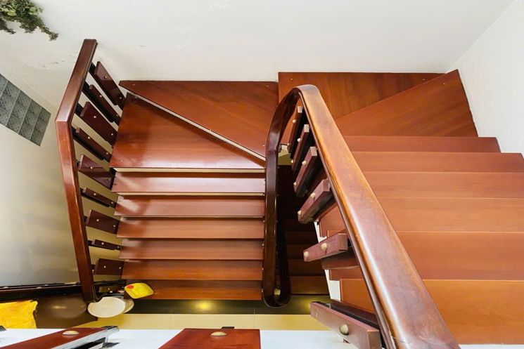 Âu Cơ nhà siêu đẹp - ngõ thông - VF3 qua nhà - 75m2 giá 19 tỷ