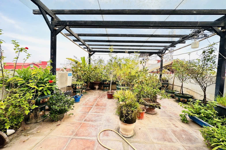 Âu Cơ nhà siêu đẹp - ngõ thông - VF3 qua nhà - 75m2 giá 19 tỷ