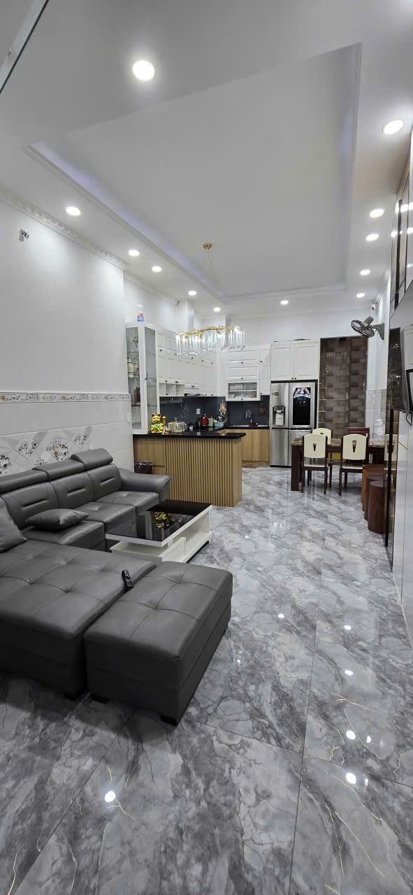 Bán Nhà 2 Tầng Bình Tân, Xe Hơi Ngủ Trong Nhà - Giá 6.48 Tỷ