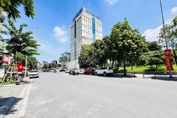 bán nhà Hoàng Như Tiếp- bệnh viện Tâm Anh, diện tích 140m, ôtô tránh, cách bệnh viện Tâm Anh 50m