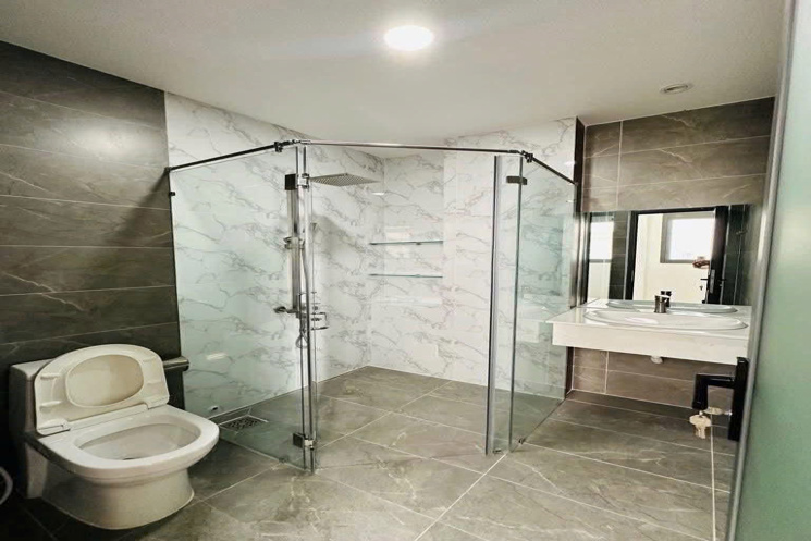 8.3 TỶ - NHÀ HẺM OTO NƠ TRANG LONG 39M2 4 TẦNG
