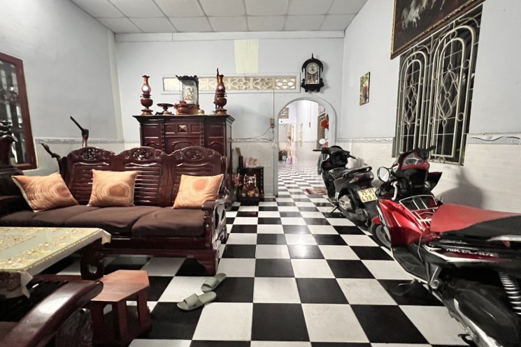 Bán nhà Phường Linh Xuân, TP HCM,  đường Số 10, 110m2, 2PN, SH, 6.9 tỷ. LH: 0933125879