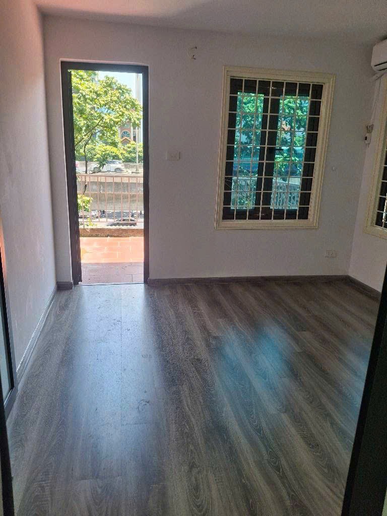 Bán nhà đẹp Thanh Xuân Bắc 70m2, 3.6 tỷ - Vị trí đắc địa, giao thông thuận tiện