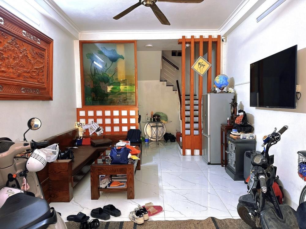 Bán nhà Hoàng Hoa Thám 33m² 4 Tầng, Mặt Tiền 3.8m, 8.9 Tỷ