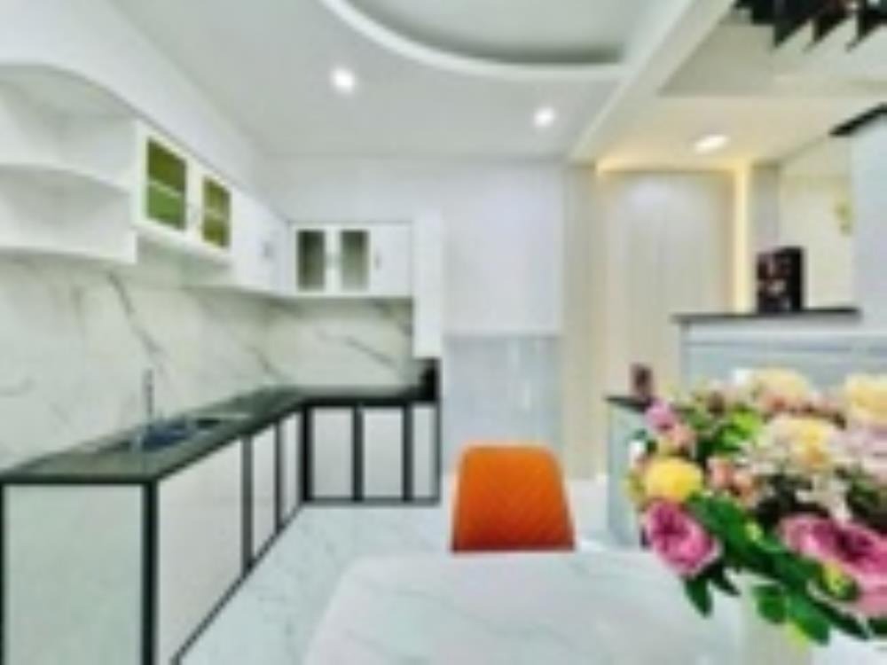 Bán nhà Thủ Đức - 44m2, 1 trệt 1 lầu, SHR - 2 tỷ 890 (TL)