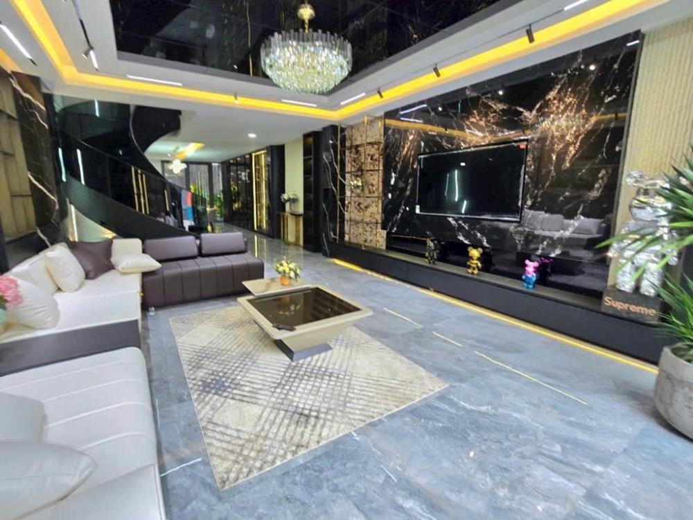 Bán nhà phố Quận 7 - 97.5m2 - 16.5 tỷ - Ngang 5m - Vị trí đắc địa