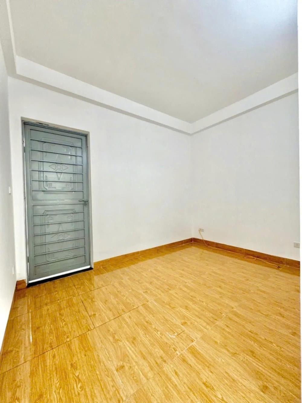Bán Nhà Phố Mặt Tiền Nguyễn Thị Minh Khai, Quận 3 - Vị Trí Vàng, Giá Tốt