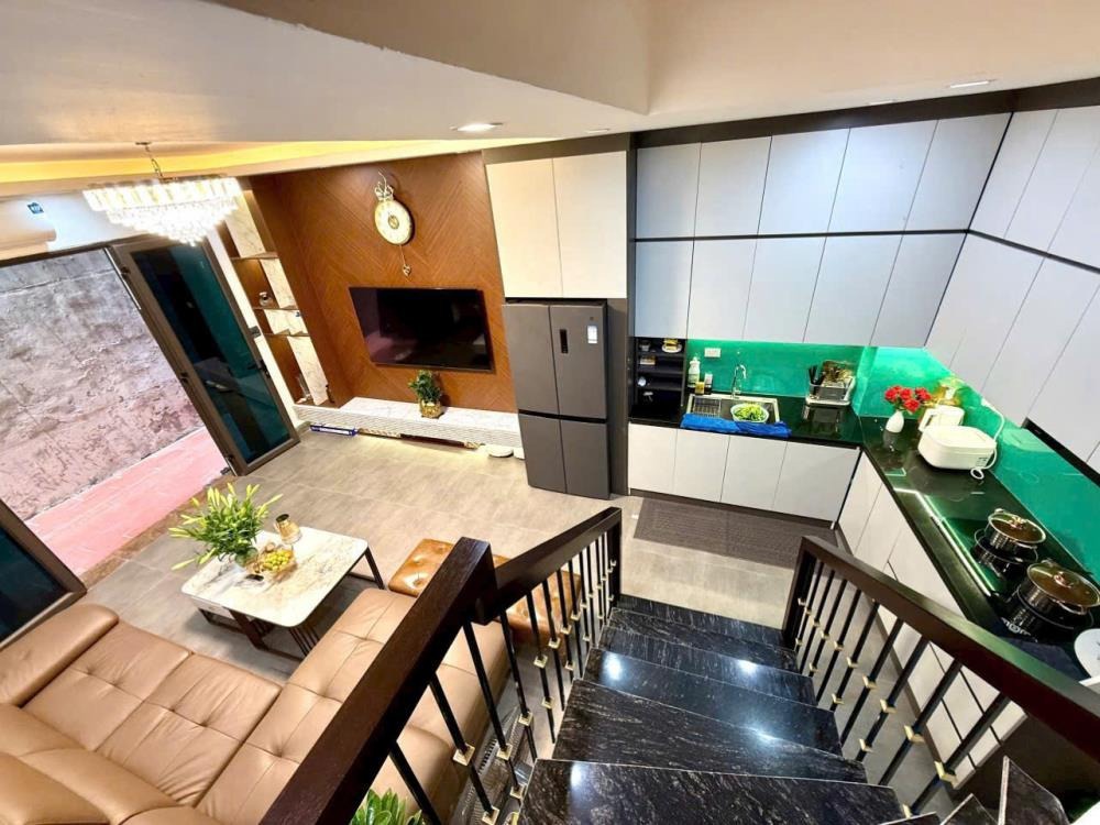 Bán Nhà 5 Tầng Văn Quán, Hà Đông Full Nội Thất - Giá 8.2 Tỷ