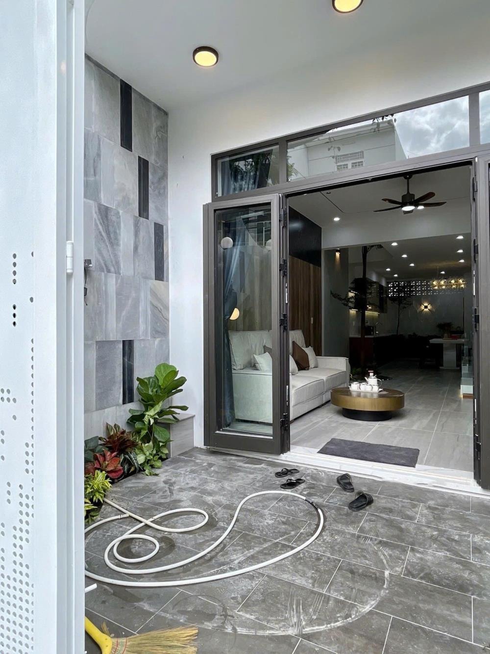 Nhà 3 Tầng Mặt Tiền Hồ Văn Long, Bình Tân - Giá 7 Tỷ