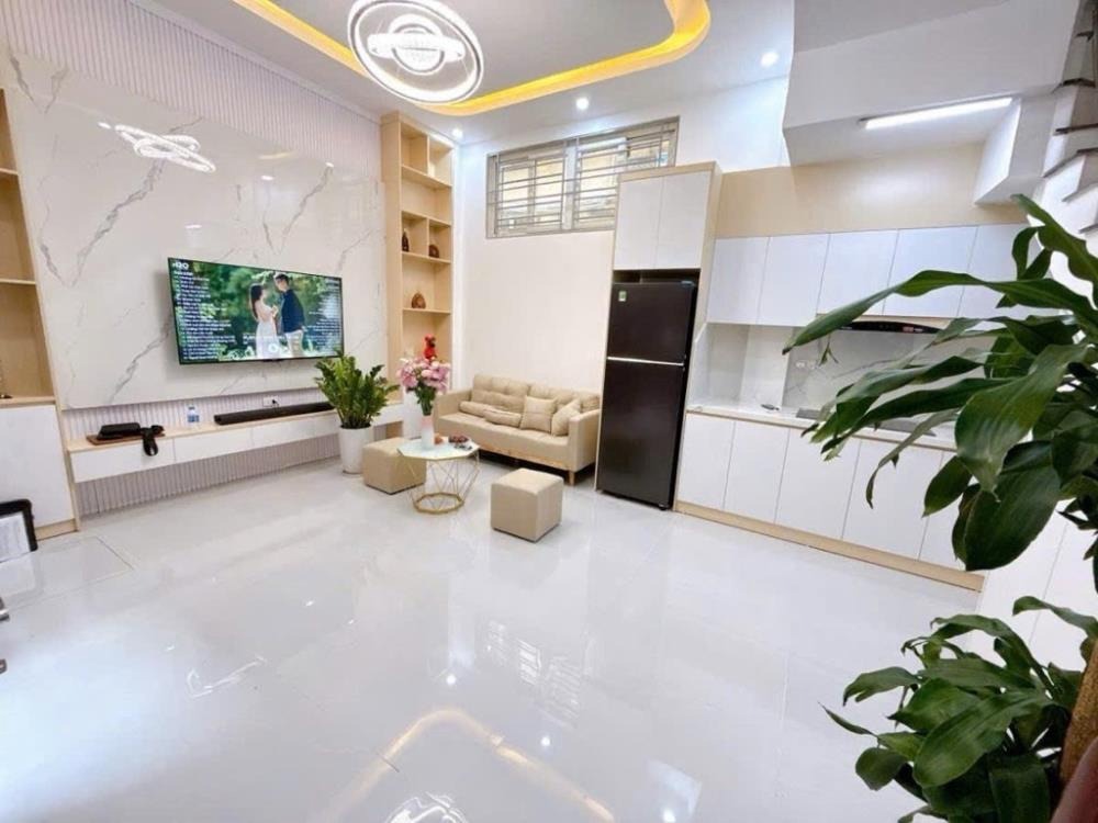 Nhà Đẹp Thái Thịnh - 31m2, 5 Tầng, Full Nội Thất, Ngõ Ba Gác