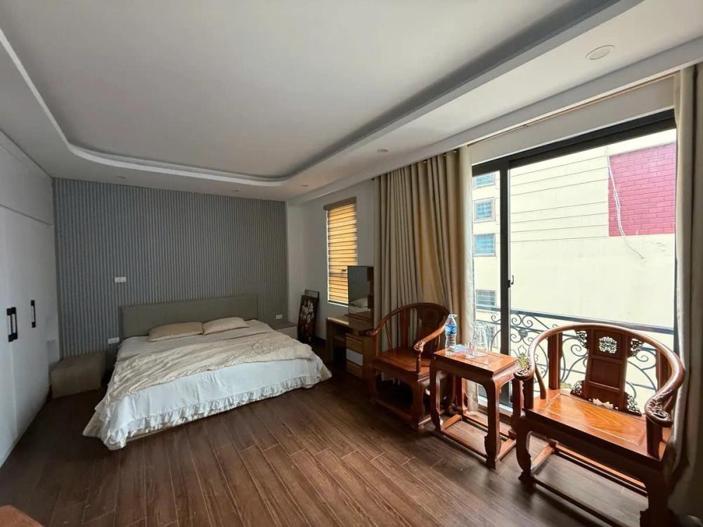 Bán Nhà Lô Góc Vương Thừa Vũ 50m² 7 Tầng, Mặt Tiền 6m - Giá 18.5 Tỷ