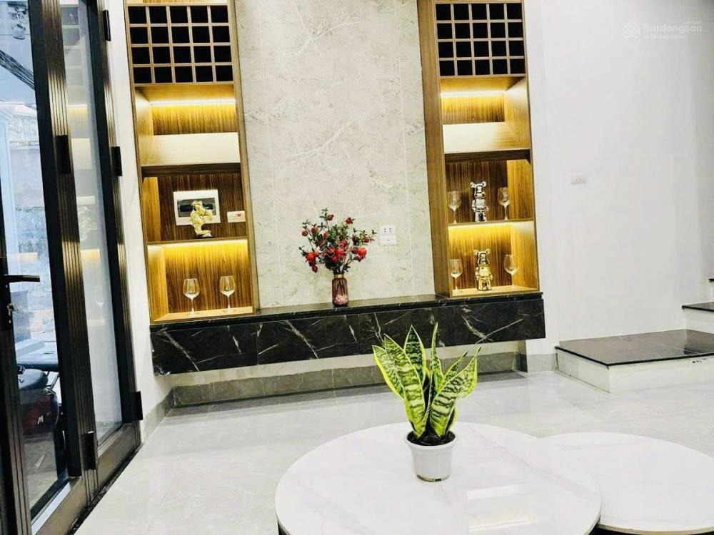 Nhà đẹp 34m2, 5 tầng, thang máy, kinh doanh tốt - Giá 9.2 tỷ
