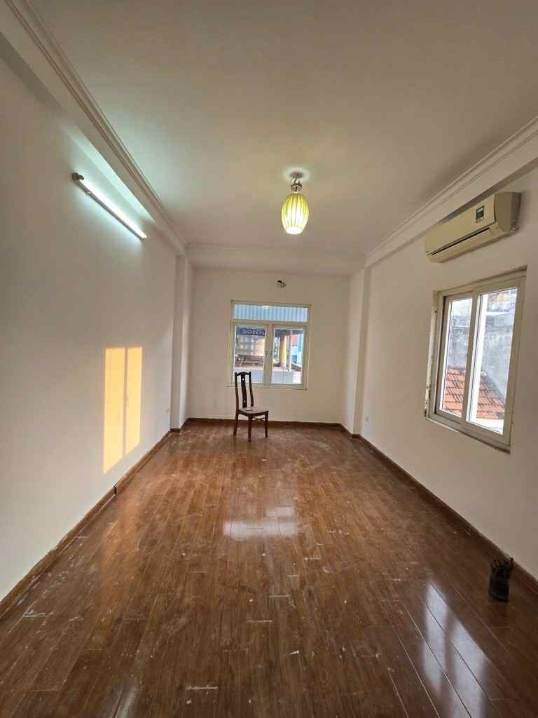 Nhà Phố Tam Trinh Lô Góc 6 Tầng - Giá 7.2 Tỷ